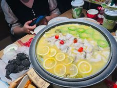 -山城外·非遗酸菜鱼(蜀都万达店)