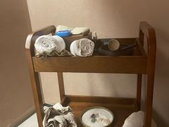 -灸春堂·艾灸·痛症·整脊连锁(之江银泰店)