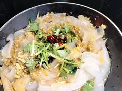 -鱼窝棚柴火铁锅炖(富山屯店)