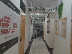 -猫库迷你自助仓储寄存仓库(丽泽桥店)