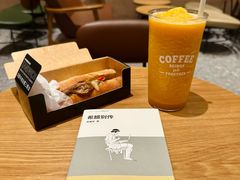 -星巴克臻选(万象前海店)