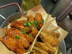 炸鸡翅一半一半-富乐满韩国正宗炸鸡韩国料理(虹泉路店)