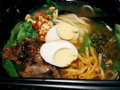 -桂在香知桂林米粉(红博中央公园店)