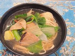 -大连星海皇冠假日酒店