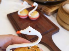 流沙天鹅酥-名苑皇宫酒家(来魅力壁画村店)