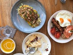 -ROAST coffee & eatery