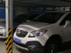 -徐汇日月光地下停车场