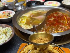 -沸炉重庆老火锅(军事博物馆店)