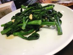 生炒芥兰苗-石岐乳鸽村(南海第三分店)
