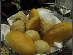 餐前面包-卡本妮法餐厅·北京和平宾馆