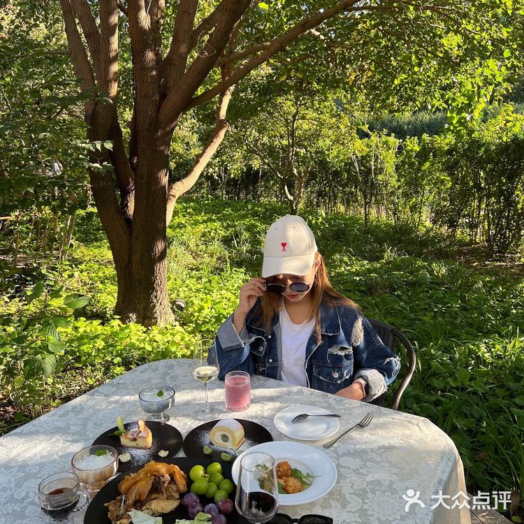 闹市中的仙境 零距离动物世界