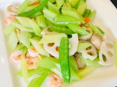 什锦炒虾仁-好妈王饺子(滂江街店)