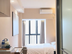 -索菲亚S轻奢HOTEL(广州花地湾地铁站店)