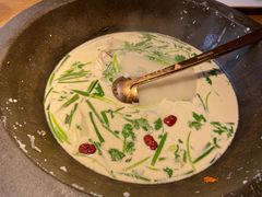 -咕嘟草帽鱼·牛奶一样的鲜鱼汤(天鹅湖万达广场店)