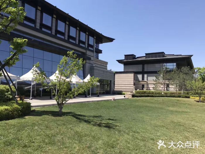 沈阳棋盘山绿地铂瑞酒店图片