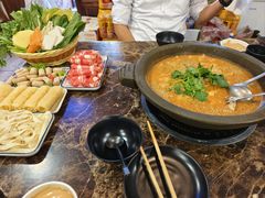 -灶知轩湘西石锅鱼(万佳广场店)