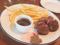 -羽深肉铺 Steak & Wine