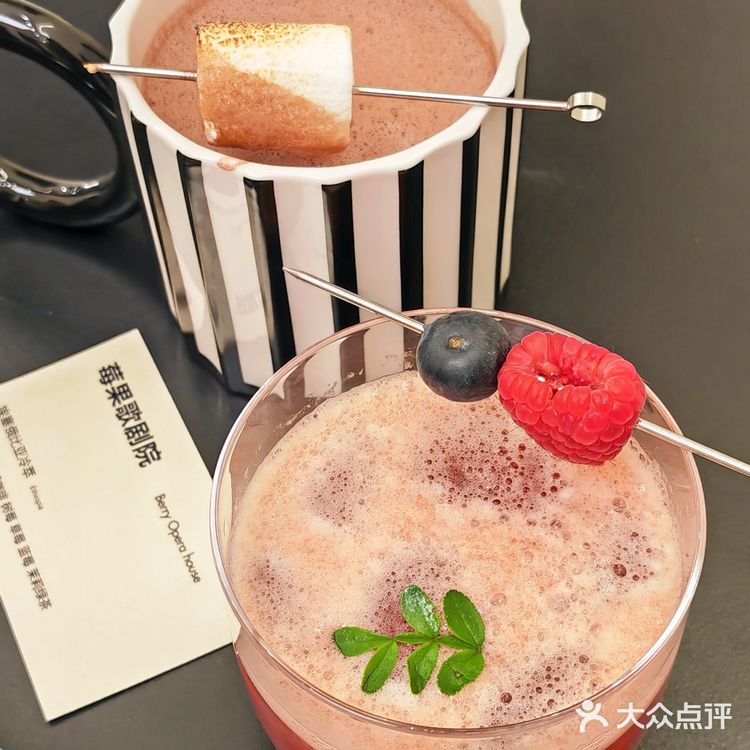 天津泰安道!充满美好元素的街角咖啡店!