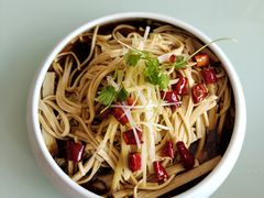 油淋豆腐皮-添福来墨鱼饺子 · 海鲜东北菜(大连星海·黄浦路店)