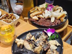 -一朵菌·野生菌探索家火锅(南亚店)