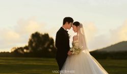 -雪中彩影婚纱摄影·微光艺术中心