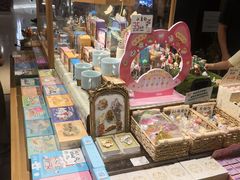 -猫的天空之城概念书店(苏州诚品店)