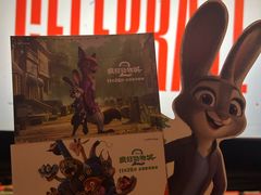 -百美汇影城(LUXE嘉里中心店)