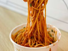 -球场热干面老店