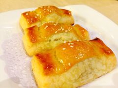 蜜汁叉烧酥-唐宫海鲜舫