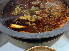 -谭记石锅鱼府(三道堰店)