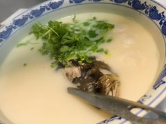 -南京金牛湖巨碗鱼头