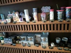 零售区-星巴克(杭州湖滨银泰E区店)