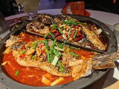 -鸣记脆皮烤鱼·海鲜烤鱼(三八广场店)