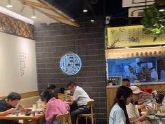 -馋三尺蟹粉小笼(人民广场店)