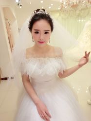 -艾米丽婚纱礼服