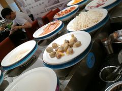 -钱小主·自助回旋烤肉火锅餐厅(东方新天地店)