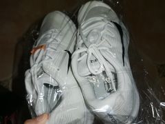 -京伟修鞋洗鞋奢侈品皮具护理店