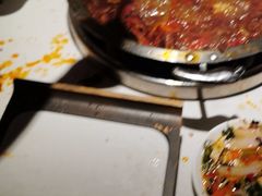 -茅草房·河畔园林火锅