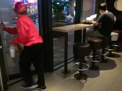 -麦当劳(海岸城店)