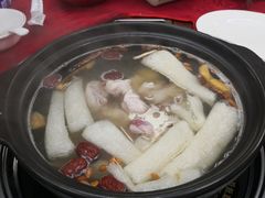 -花苑美食横琴生蚝火锅(拱北粤华路店)