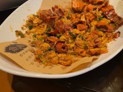 -魏铭鱼头捞饭(晋阳路店)