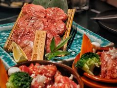 -山川小町·极番烧肉(新地假日广场店)