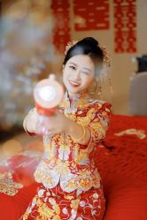 -Lady  Jane高端婚纱礼服馆