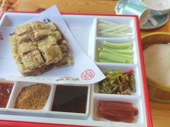 -肘子酥·天津菜·特色捞面(德云社店)
