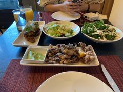 香酥鱿鱼圈配香草蛋黄酱-WOLFGANG PUCK KITCHEN & BAR(迪士尼小镇店)