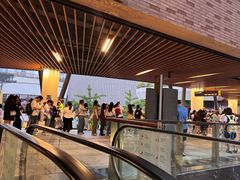 -瑞虹新天地月亮湾