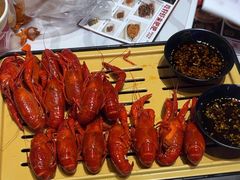 -肥肥虾庄·金牌油焖大虾(首义路店)