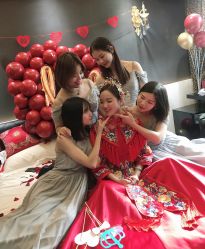 -艾米丽婚纱礼服