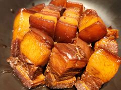 招牌红烧肉-俏江南天津时尚曲艺主题餐厅(马场道店)