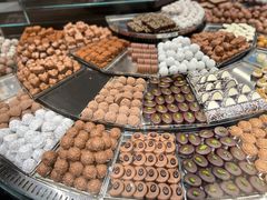 -Laderach 莱德拉(上海环贸iapm店)